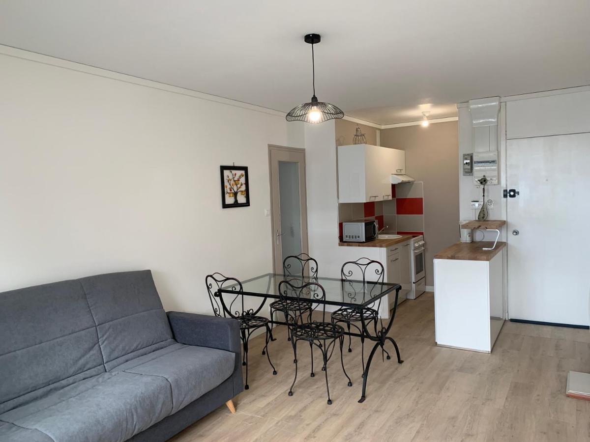 A 100M De La Plage Saint-Hilaire-de-Riez Exterior photo